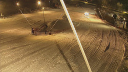 Spodní část sjezdovky skiareálu Karolinka