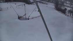 Spodní část sjezdovky skiareálu Karolinka