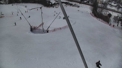 Spodní část sjezdovky skiareálu Karolinka