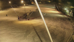 Spodní část sjezdovky skiareálu Karolinka