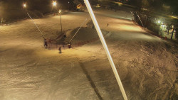 Spodní část sjezdovky skiareálu Karolinka