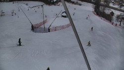 Spodní část sjezdovky skiareálu Karolinka