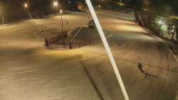 Spodní část sjezdovky skiareálu Karolinka