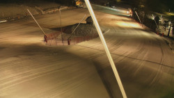 Spodní část sjezdovky skiareálu Karolinka