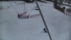 Spodní část sjezdovky skiareálu Karolinka