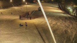 Spodní část sjezdovky skiareálu Karolinka