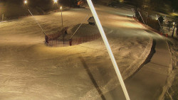 Spodní část sjezdovky skiareálu Karolinka