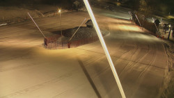 Spodní část sjezdovky skiareálu Karolinka