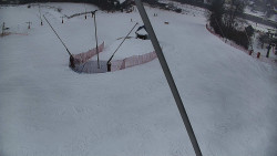 Spodní část sjezdovky skiareálu Karolinka