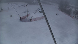 Spodní část sjezdovky skiareálu Karolinka