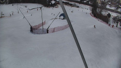 Spodní část sjezdovky skiareálu Karolinka