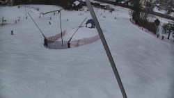 Spodní část sjezdovky skiareálu Karolinka