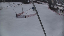 Spodní část sjezdovky skiareálu Karolinka