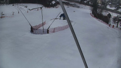 Spodní část sjezdovky skiareálu Karolinka