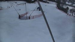 Spodní část sjezdovky skiareálu Karolinka