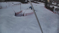 Spodní část sjezdovky skiareálu Karolinka