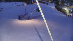 Spodní část sjezdovky skiareálu Karolinka