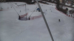 Spodní část sjezdovky skiareálu Karolinka