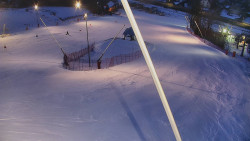 Spodní část sjezdovky skiareálu Karolinka