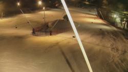 Spodní část sjezdovky skiareálu Karolinka