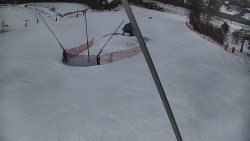 Spodní část sjezdovky skiareálu Karolinka