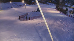 Spodní část sjezdovky skiareálu Karolinka