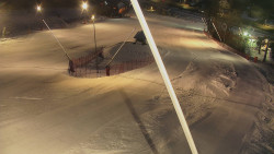 Spodní část sjezdovky skiareálu Karolinka