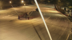 Spodní část sjezdovky skiareálu Karolinka