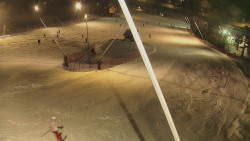 Spodní část sjezdovky skiareálu Karolinka