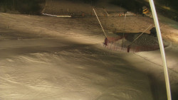 Spodní část sjezdovky skiareálu Karolinka