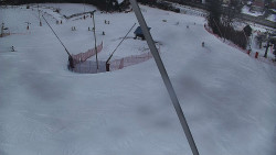 Spodní část sjezdovky skiareálu Karolinka