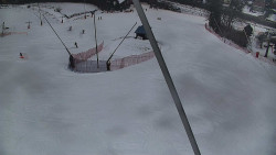 Spodní část sjezdovky skiareálu Karolinka