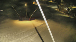 Spodní část sjezdovky skiareálu Karolinka