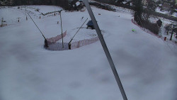 Spodní část sjezdovky skiareálu Karolinka