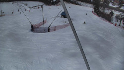 Spodní část sjezdovky skiareálu Karolinka