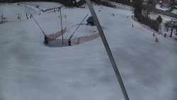 Spodní část sjezdovky skiareálu Karolinka