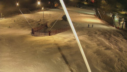 Spodní část sjezdovky skiareálu Karolinka