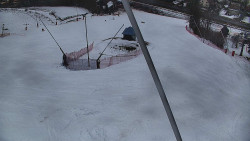 Spodní část sjezdovky skiareálu Karolinka