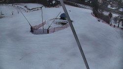 Spodní část sjezdovky skiareálu Karolinka