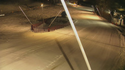 Spodní část sjezdovky skiareálu Karolinka