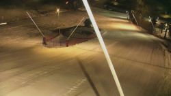 Spodní část sjezdovky skiareálu Karolinka