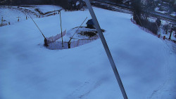 Spodní část sjezdovky skiareálu Karolinka