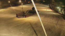 Spodní část sjezdovky skiareálu Karolinka