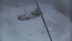 Spodní část sjezdovky skiareálu Karolinka