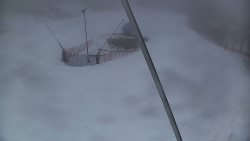 Spodní část sjezdovky skiareálu Karolinka