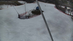 Spodní část sjezdovky skiareálu Karolinka