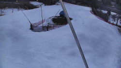 Spodní část sjezdovky skiareálu Karolinka