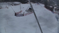 Spodní část sjezdovky skiareálu Karolinka