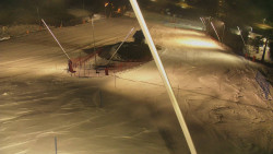 Spodní část sjezdovky skiareálu Karolinka