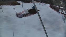 Spodní část sjezdovky skiareálu Karolinka